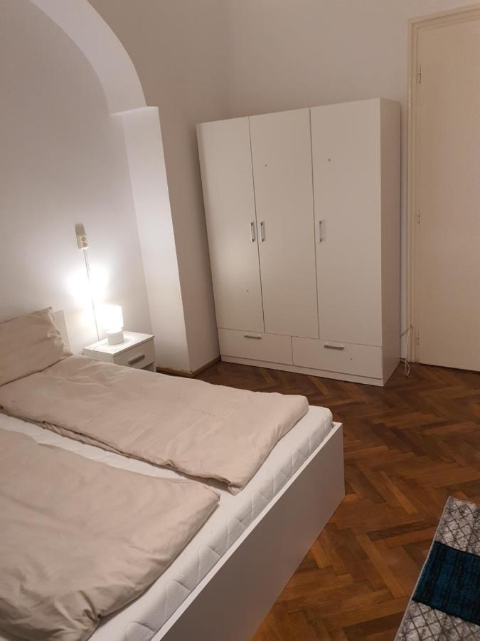 Apartament Enescu Тимишоара Экстерьер фото
